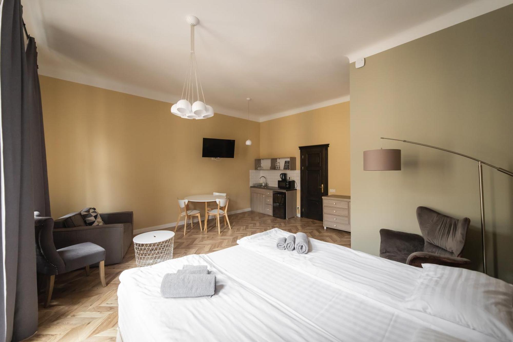 Apartments Justlvivit At The Rynok Square 외부 사진